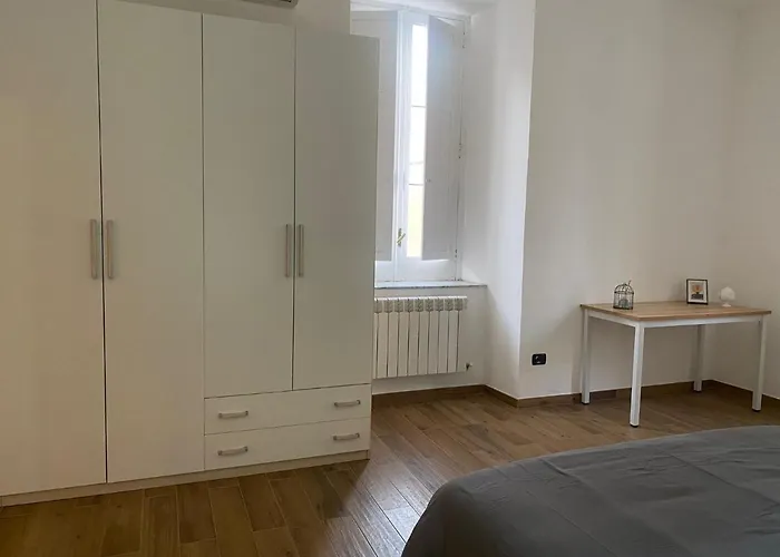 Via Rivocati 108 Lägenhet